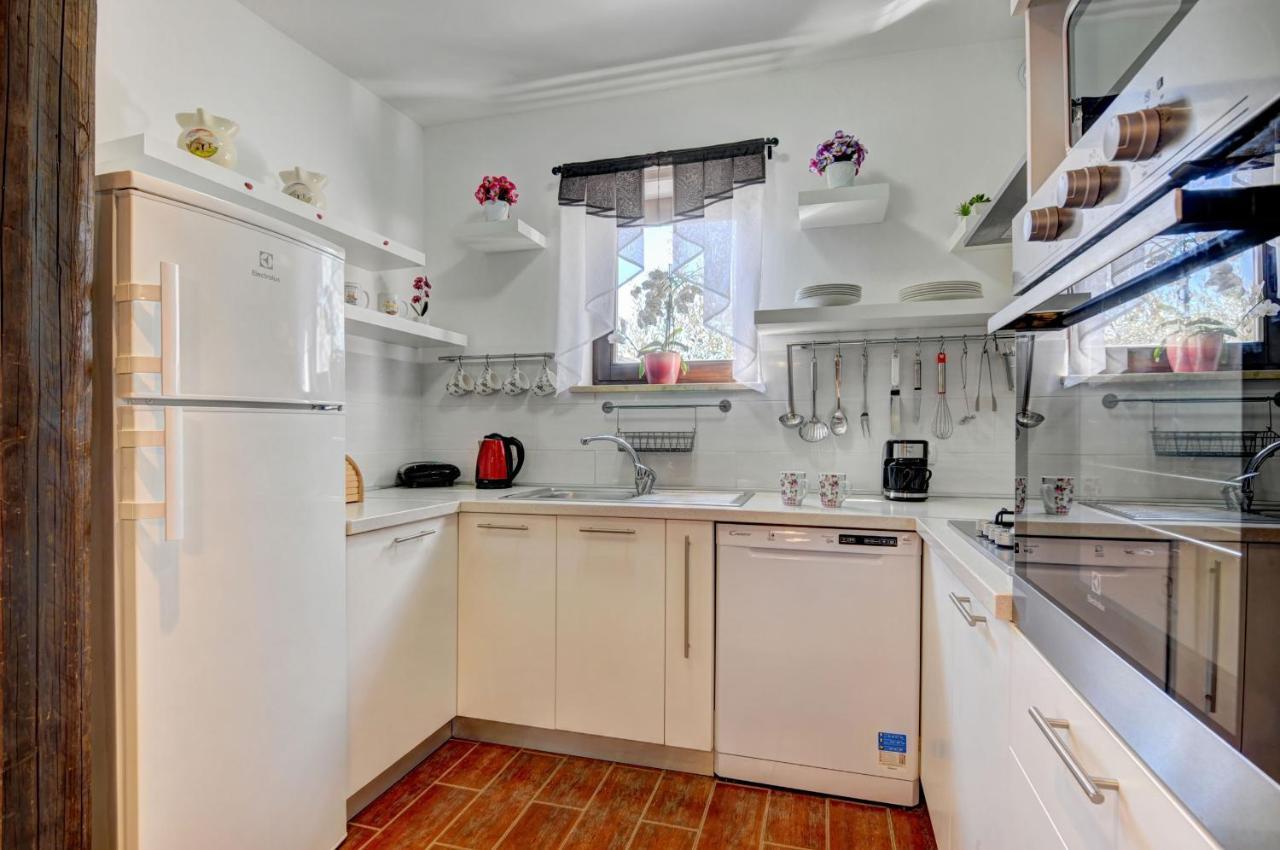 Apartments Babic Fazana Exterior photo