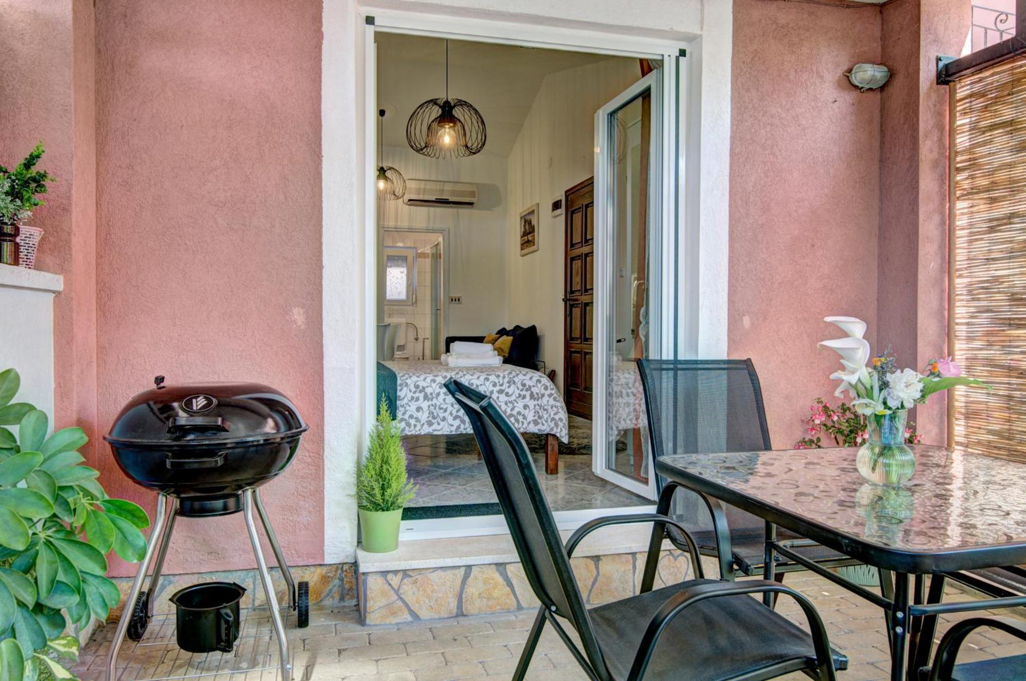 Apartments Babic Fazana Exterior photo