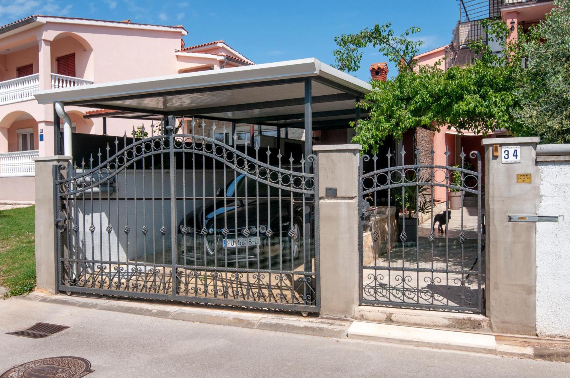 Apartments Babic Fazana Exterior photo
