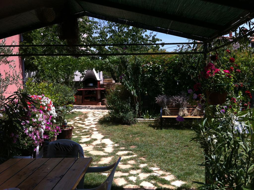 Apartments Babic Fazana Exterior photo