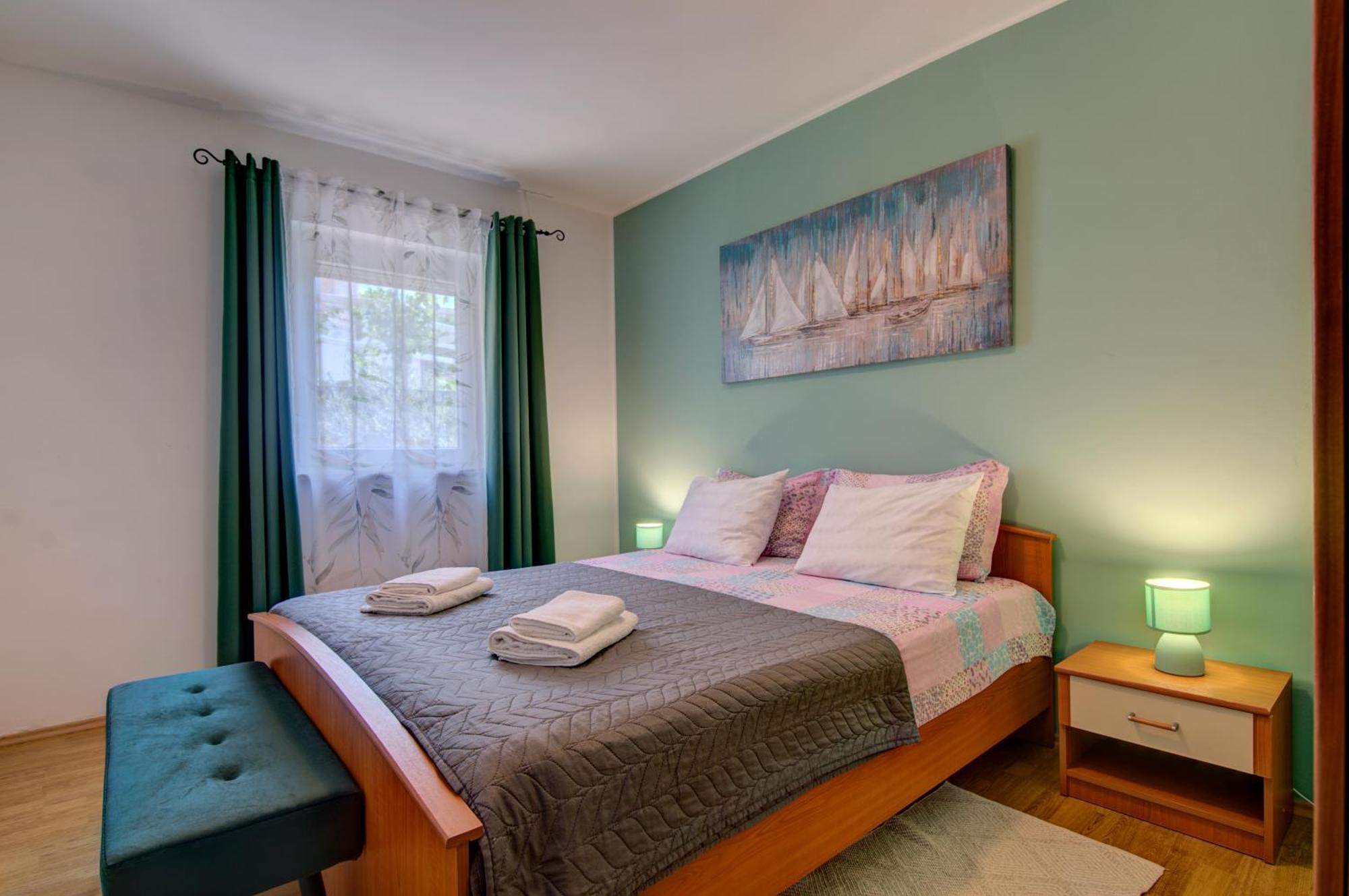 Apartments Babic Fazana Exterior photo