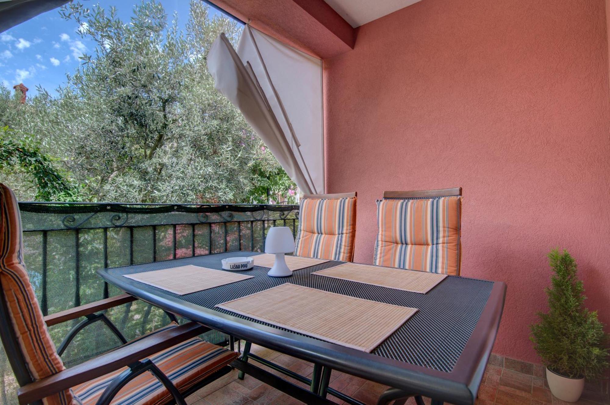 Apartments Babic Fazana Exterior photo